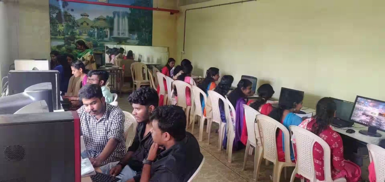 Computer And Women Skill