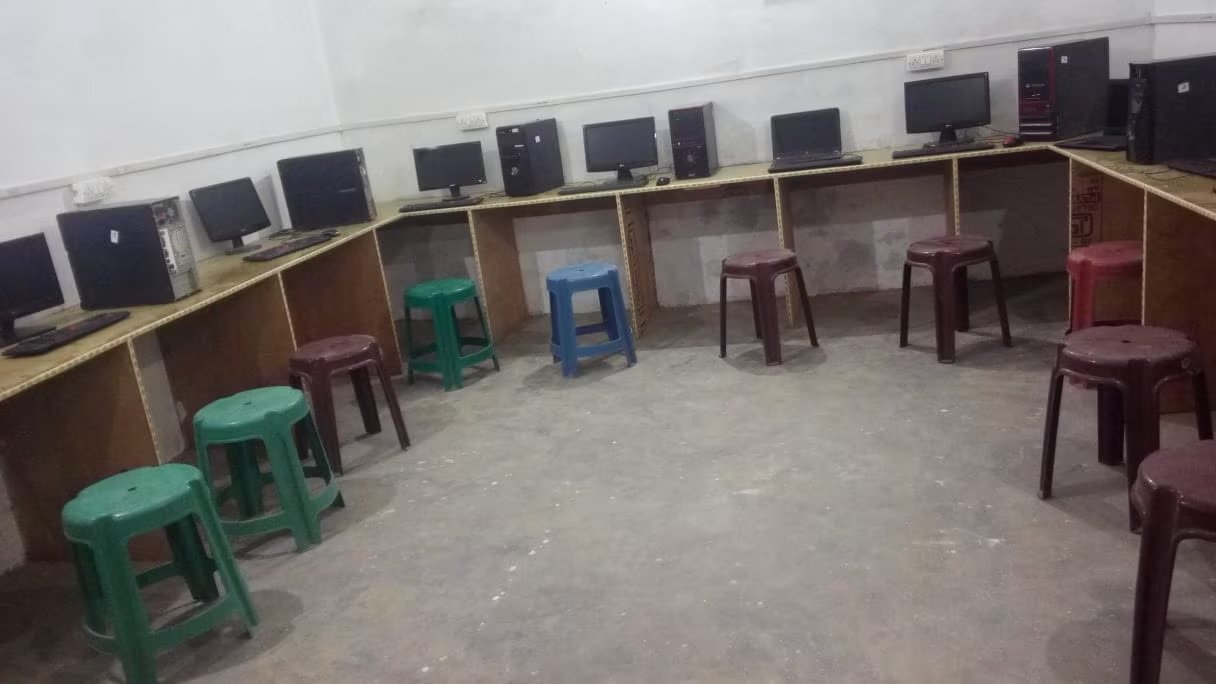 Computer And Women Skill