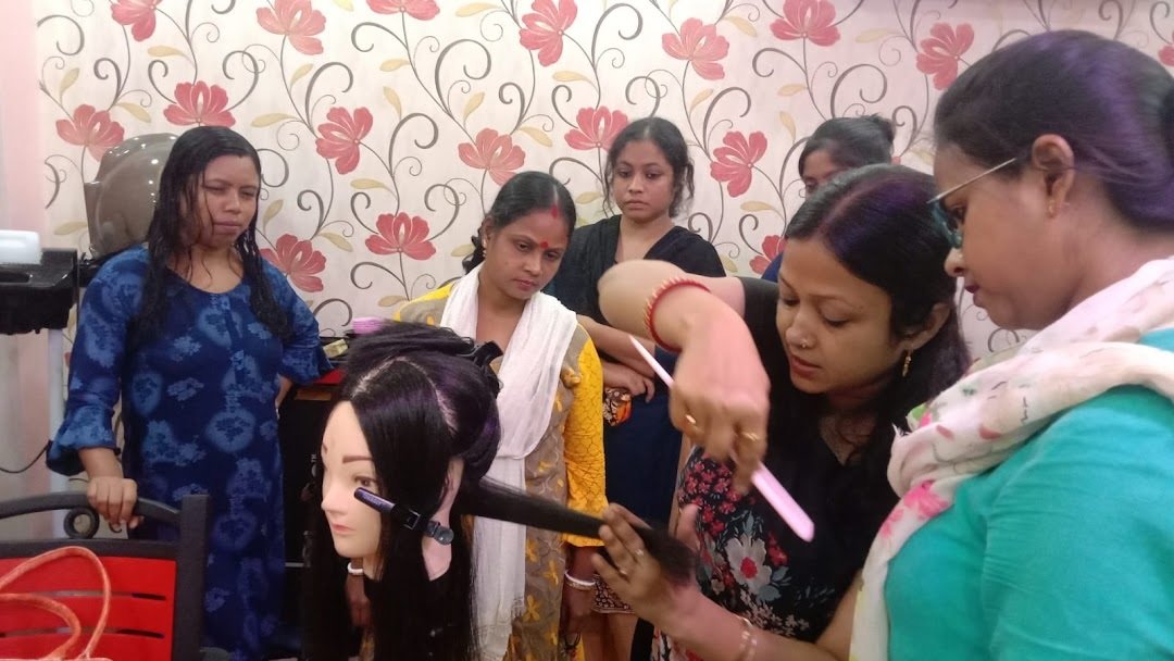 Computer And Women Skill